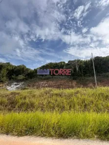 Lote/Terreno à venda, 900m² no Olivença, Ilhéus