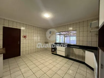 Casa com 3 Quartos à venda, 243m² no Jardim Zaira, Mauá