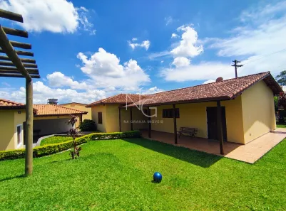 Casa de Condomínio com 3 Quartos para alugar, 250m² no Jardim da Glória, Cotia