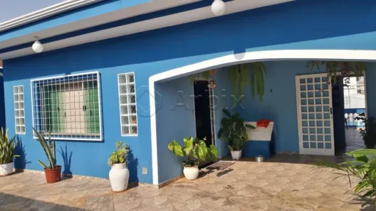 Casa com 3 Quartos à venda, 258m² no Vila Santa Maria, Americana