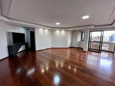 Apartamento com 4 Quartos à venda, 189m² no Zona 07, Maringá
