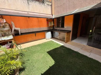 Casa com 3 Quartos à venda, 200m² no Pedra Azul 3ª Seção, Contagem