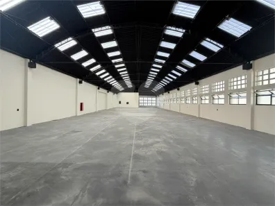 Galpão/Depósito/Armazém para alugar, 2000m² no Água Branca, São Paulo