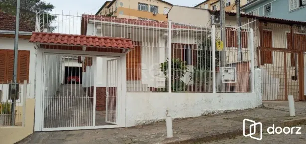 Casa com 2 Quartos à venda, 96m² no Teresópolis, Porto Alegre