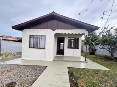 Casa com 2 Quartos para alugar, 70m² no São Braz, Curitiba