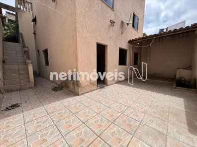Casa com 3 Quartos à venda, 500m² no Oitis, Contagem