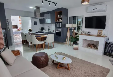 Sobrado com 3 Quartos à venda, 140m² no Itaoca, Guararema