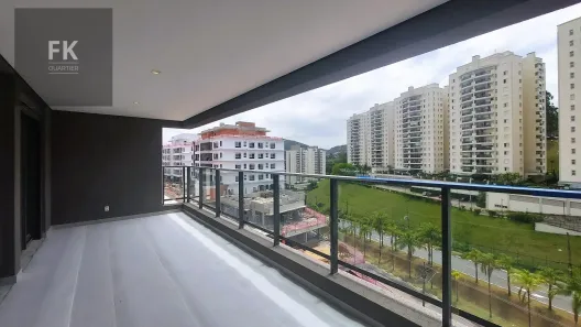 Casa de Condomínio com 3 Quartos à venda, 167m² no Tamboré, Santana de Parnaíba