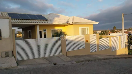 Casa com 2 Quartos à venda, 122m² no Fazendinha, Araruama