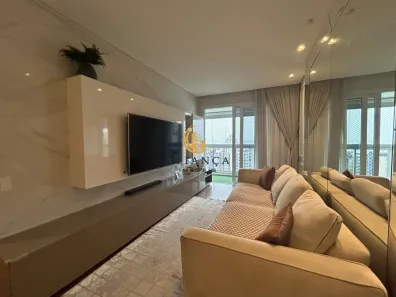Apartamento com 2 Quartos à venda, 75m² no Centro, Florianópolis