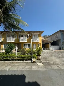 Casa com 3 Quartos à venda, 124m² no Extensão do Bosque, Rio das Ostras
