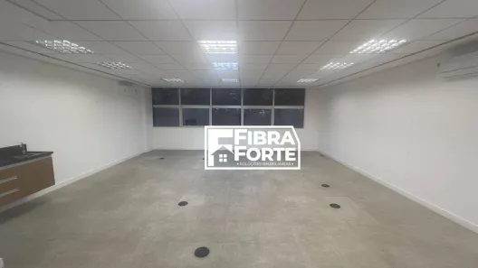 Sala Comercial para alugar, 68m² no Swiss Park, Campinas