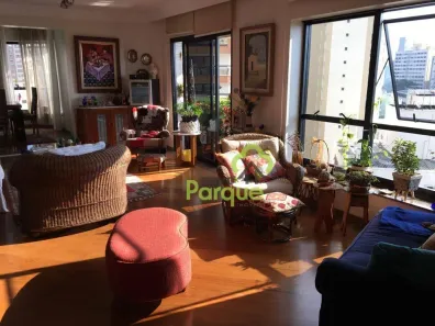 Apartamento com 3 Quartos à venda, 196m² no Aclimação, São Paulo