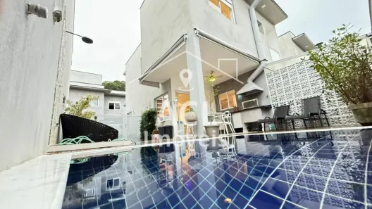 Casa de Condomínio com 3 Quartos à venda, 200m² no Camburi, São Sebastião