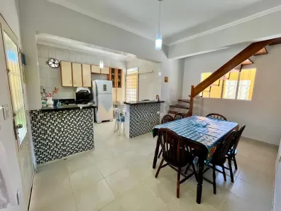 Sobrado com 3 Quartos para alugar, 185m² no Martim de Sá, Caraguatatuba