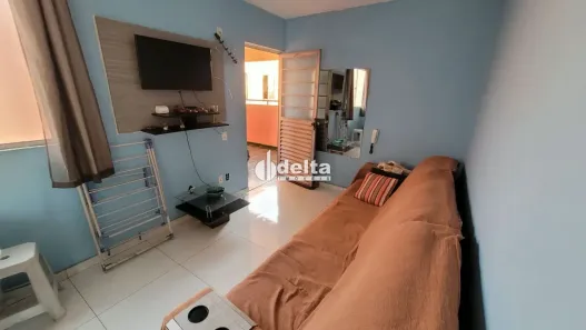 Apartamento com 2 Quartos para alugar, 49m² no Mansour, Uberlândia