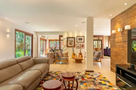 Casa de Condomínio com 3 Quartos à venda, 261m² no Santa Felicidade, Curitiba