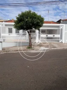 Casa com 4 Quartos à venda, 160m² no Centro, Marília