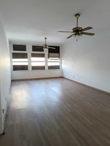 Apartamento com 3 Quartos para alugar, 120m² no Menino Deus, Porto Alegre