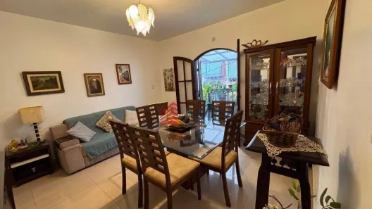 Casa com 5 Quartos à venda, 211m² no Santa Rosa, Niterói