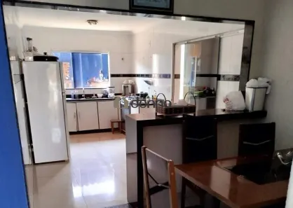 Casa com 2 Quartos à venda, 182m² no Jardim Elza Amuí I, Uberaba