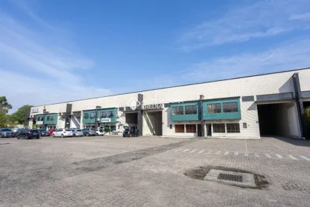 Galpão/Depósito/Armazém para alugar, 700m² no Sarandi, Porto Alegre