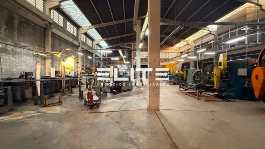 Galpão/Depósito/Armazém à venda, 3400m² no Fundação, São Caetano do Sul