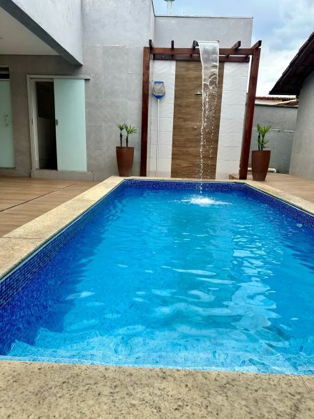 Casa com 4 quartos — Santa Amélia, Belo Horizonte