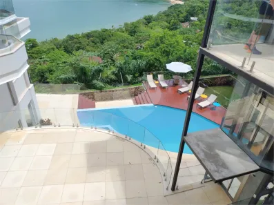 Casa com 4 Quartos à venda, 1200m² no Praia Vermelha, Ubatuba