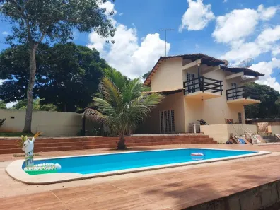 Casa com 4 Quartos à venda, 220m² no Setor Habitacional Jardim Botânico, Brasília