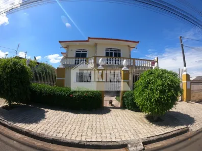 Sobrado com 4 Quartos à venda, 300m² no Uvaranas, Ponta Grossa