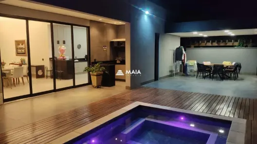 Casa de Condomínio com 3 Quartos à venda, 290m² no Jardim do Lago, Uberaba
