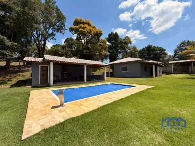 Fazenda/Sítio com 3 Quartos à venda, 1300m² no , Mairinque