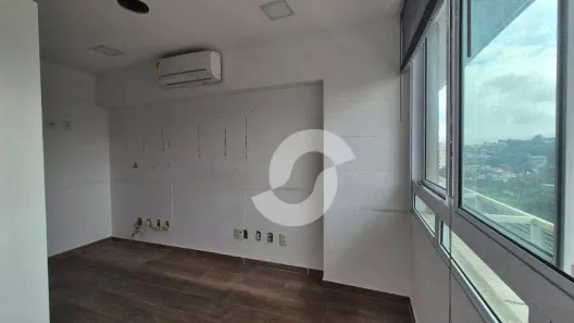 Sala Comercial à venda, 30m² no Centro, São Gonçalo