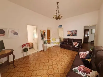 Casa com 8 Quartos à venda, 152m² no Estados Unidos, Uberaba