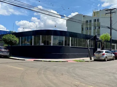 Ponto Comercial para alugar, 221m² no Vitória, Londrina