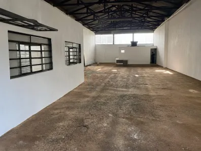 Galpão/Depósito/Armazém para alugar, 320m² no Vila Brasil, Ribeirão Preto