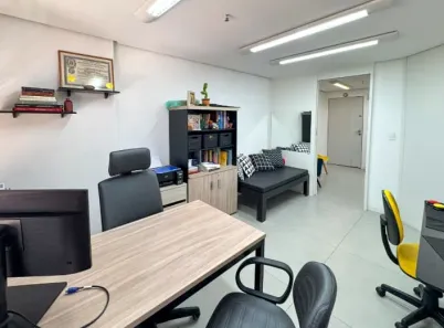 Ponto Comercial com 4 Quartos para alugar, 48m² no Moema, São Paulo