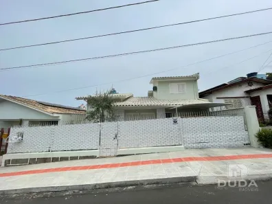 Casa com 3 Quartos à venda, 147m² no Centro, Criciúma