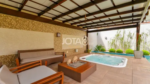 Casa com 4 Quartos à venda, 413m² no Jardim Social, Curitiba