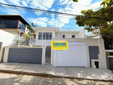 Casa com 5 Quartos para alugar, 220m² no Itaguaçu, Florianópolis
