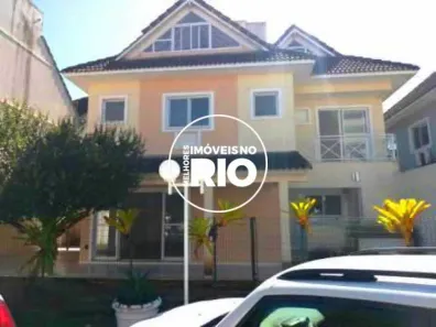 Casa de Condomínio com 5 Quartos à venda, 178m² no Recreio dos Bandeirantes, Rio de Janeiro