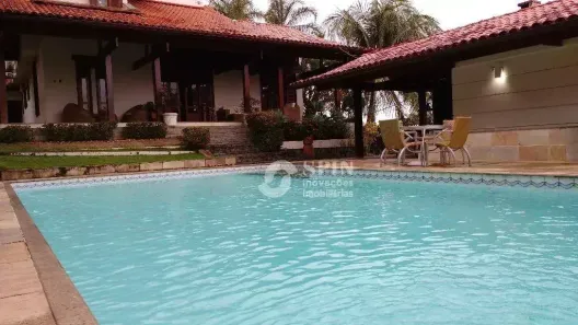 Casa de Condomínio com 4 Quartos à venda, 550m² no Camboinhas, Niterói