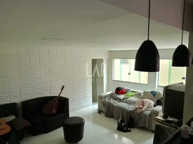 Casa com 8 Quartos à venda, 405m² no Goiânia, Belo Horizonte