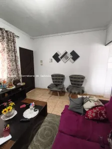 Casa com 2 Quartos à venda, 80m² no Vila Jockei Clube, São Vicente