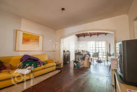 Casa com 3 Quartos à venda, 309m² no Camaquã, Porto Alegre