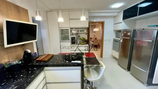 Apartamento com 3 Quartos à venda, 176m² no Vila Ema, São José dos Campos