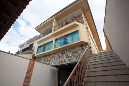 Sobrado com 4 Quartos à venda, 242m² no Vila Pereira Barreto, São Paulo