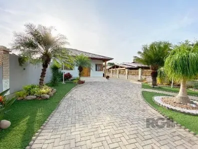Casa com 3 Quartos à venda, 200m² no Belém Novo, Porto Alegre