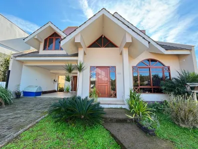 Casa com 3 Quartos à venda, 211m² no Country, Santa Cruz do Sul